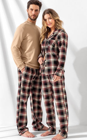 Pyjamas assortis pour hommes et femmes